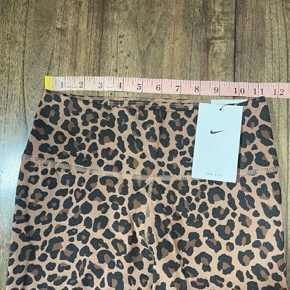 Nike Training Glitter Leggings  - Picture 7 of 12